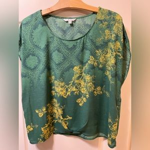 Cabi - short sleeve green top